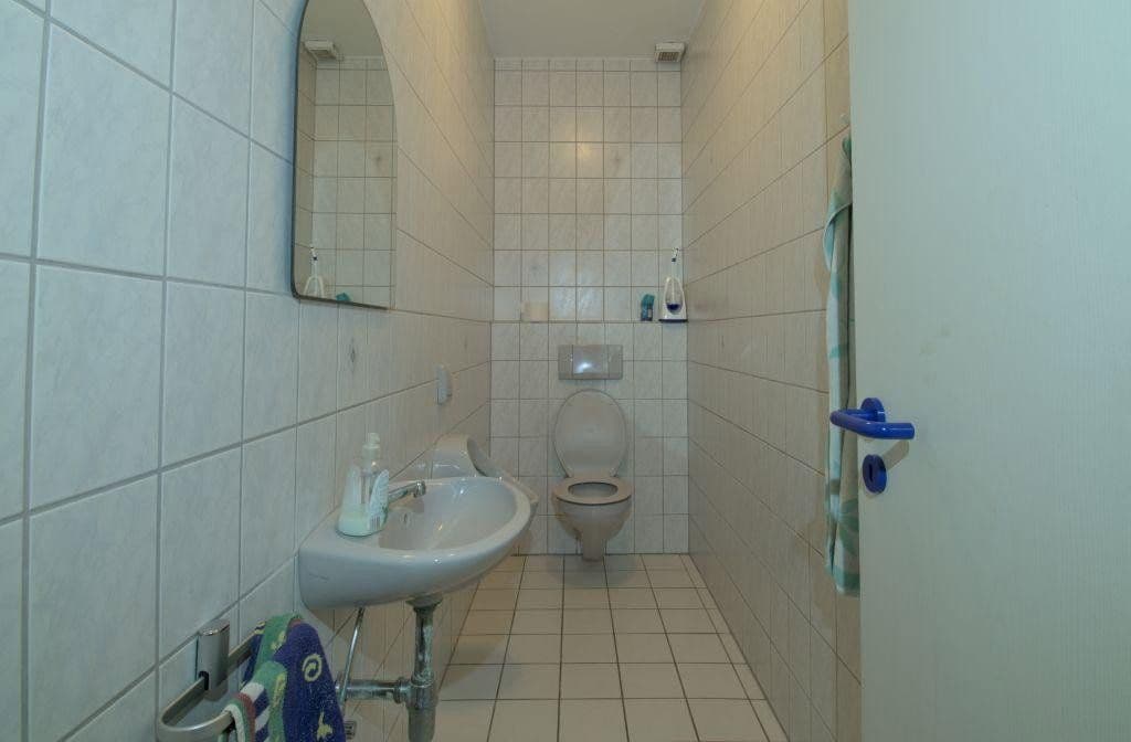 Prenájom kancelárie 204 m², Im Tal 6, Bullay, Porýnie-Falcko Prenájom kancelárie 204 m², Im Tal 6, Bullay, Porýnie-Falcko