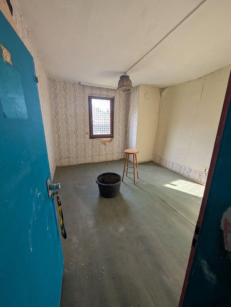 Prenájom domu 120 m², pozemok 500 m², Kraichtal, Bádensko-Wurttembersko Prenájom domu 120 m², pozemok 500 m², Kraichtal, Bádensko-Wurttembersko