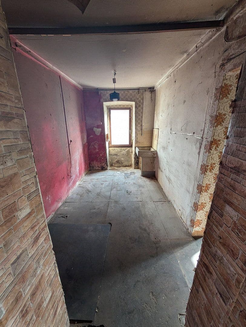 Prenájom domu 120 m², pozemok 500 m², Kraichtal, Bádensko-Wurttembersko Prenájom domu 120 m², pozemok 500 m², Kraichtal, Bádensko-Wurttembersko