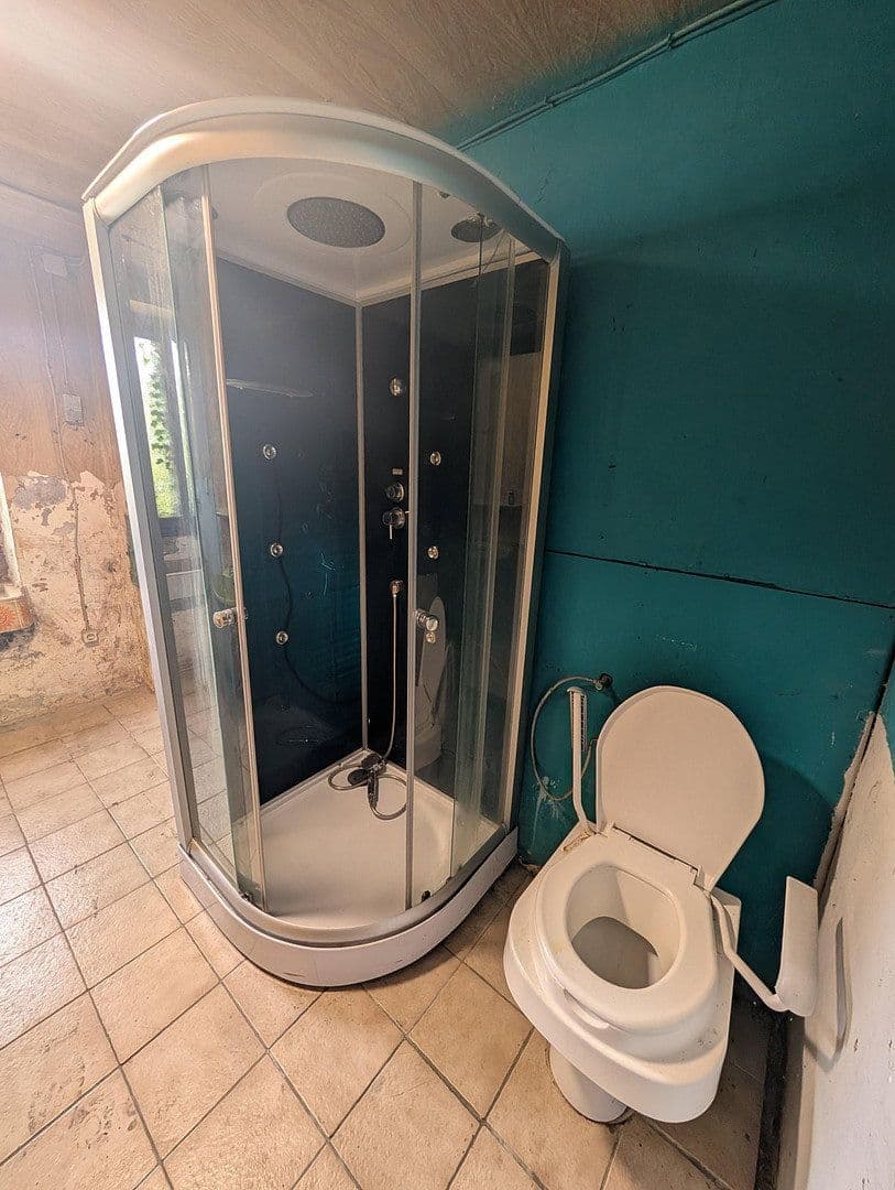 Prenájom domu 120 m², pozemok 500 m², Kraichtal, Bádensko-Wurttembersko Prenájom domu 120 m², pozemok 500 m², Kraichtal, Bádensko-Wurttembersko