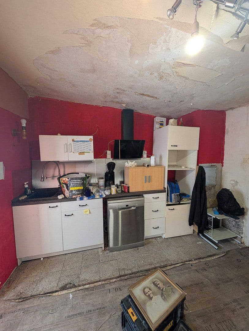 Prenájom domu 120 m², pozemok 500 m², Kraichtal, Bádensko-Wurttembersko Prenájom domu 120 m², pozemok 500 m², Kraichtal, Bádensko-Wurttembersko