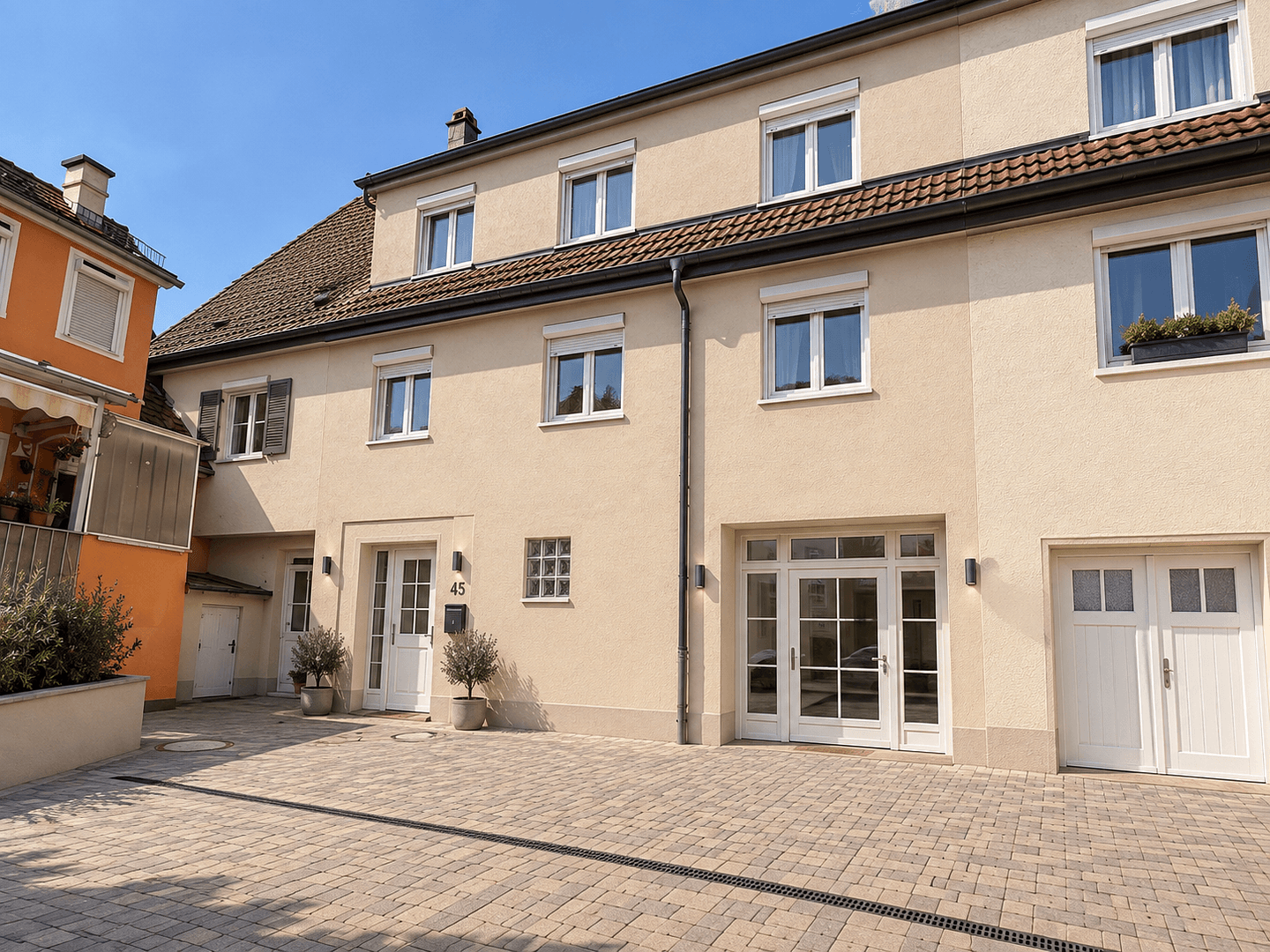 Prenájom bytu 3-izbový 70 m², Heilbronnerstraße 45, Lauffen am Neckar, Bádensko-Wurttembersko Prenájom bytu 3-izbový 70 m², Heilbronnerstraße 45, Lauffen am Neckar, Bádensko-Wurttembersko