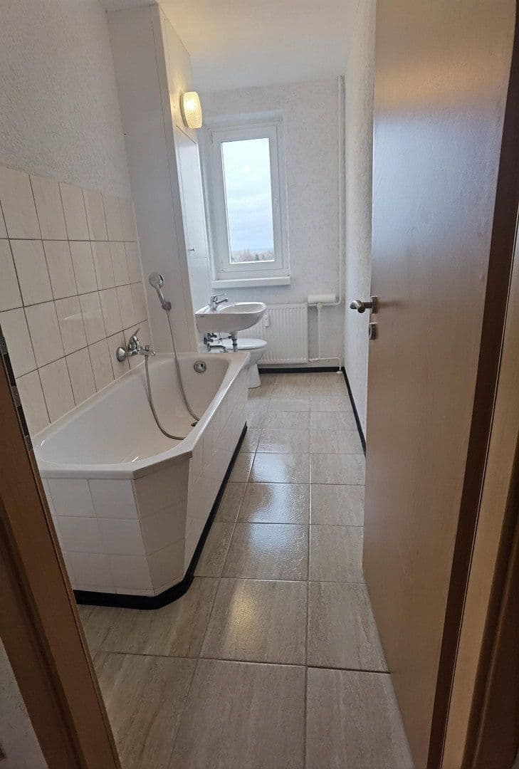 Prenájom bytu 4-izbový 77 m², Puschkinstr. 2, Halberstadt, Sasko-Anhaltsko Prenájom bytu 4-izbový 77 m², Puschkinstr. 2, Halberstadt, Sasko-Anhaltsko
