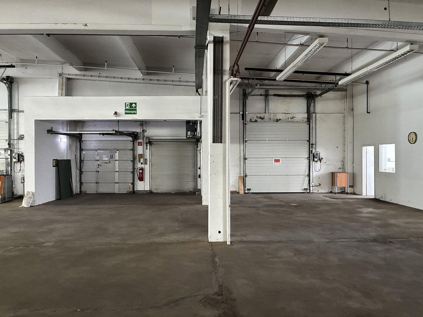 Prenájom nebytového priestoru 4.332 m², Zur Riete 4, Lübbecke, Severné Porýnie - Westfálsko Prenájom nebytového priestoru 4.332 m², Zur Riete 4, Lübbecke, Severné Porýnie - Westfálsko