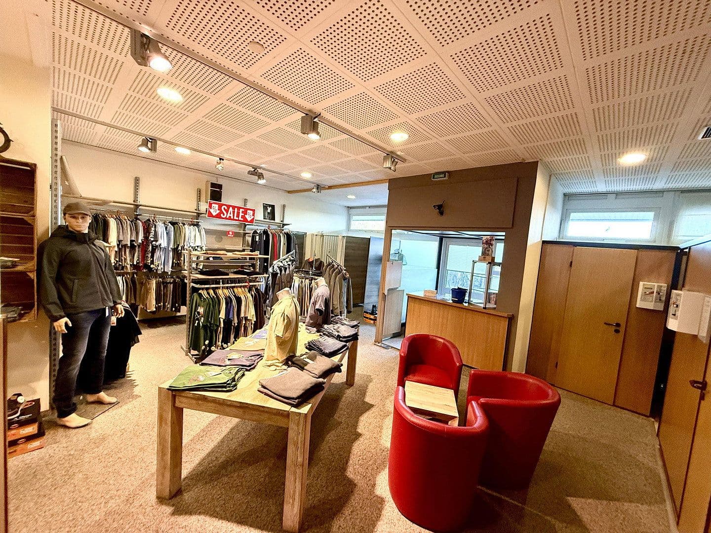 Prenájom nebytového priestoru 212 m², Bismarckstraße 49-51, Borkum, Dolné Sasko Prenájom nebytového priestoru 212 m², Bismarckstraße 49-51, Borkum, Dolné Sasko