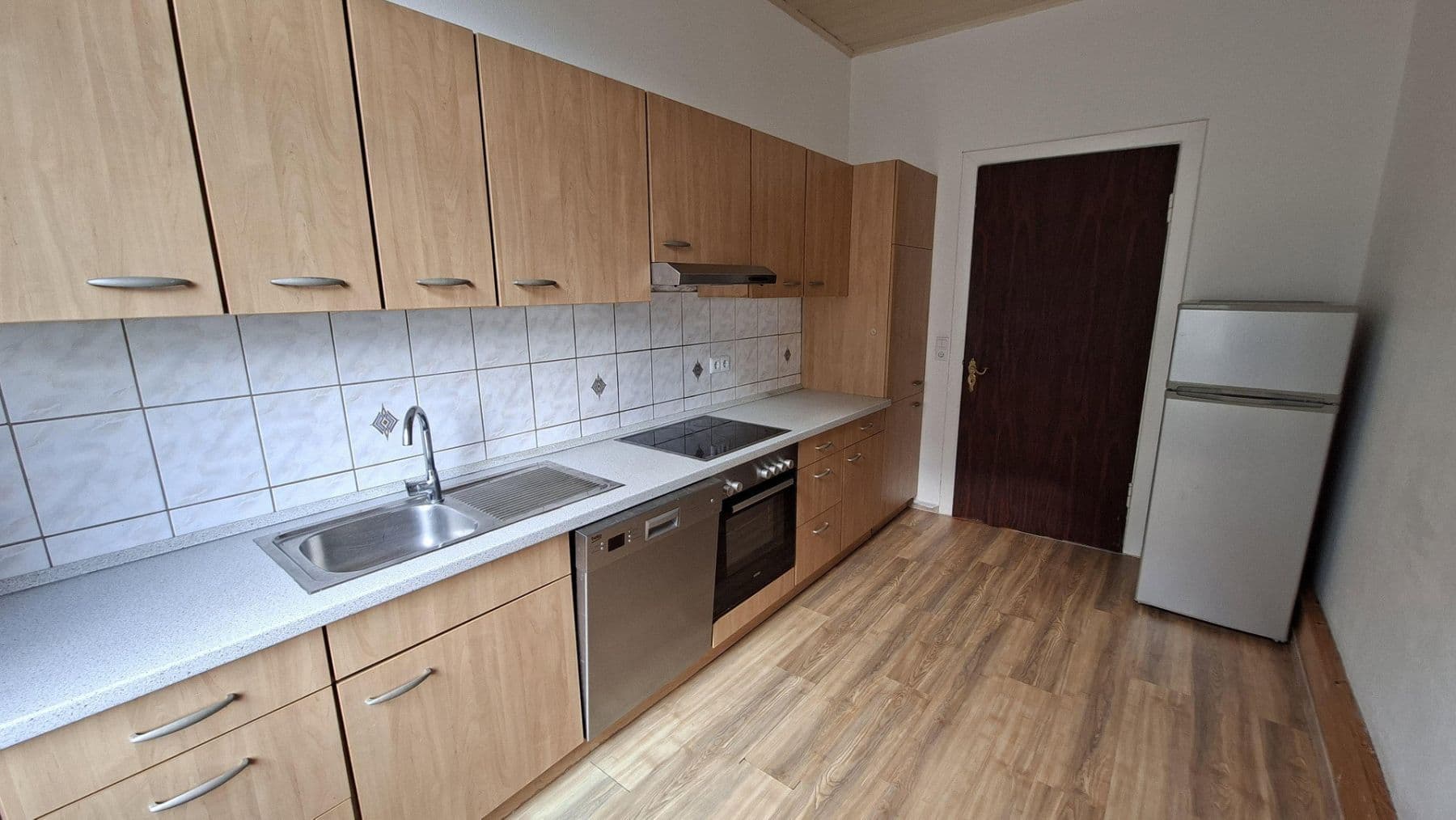 Prenájom bytu 3-izbový 82 m², Bremerhaven, Brémy Prenájom bytu 3-izbový 82 m², Bremerhaven, Brémy
