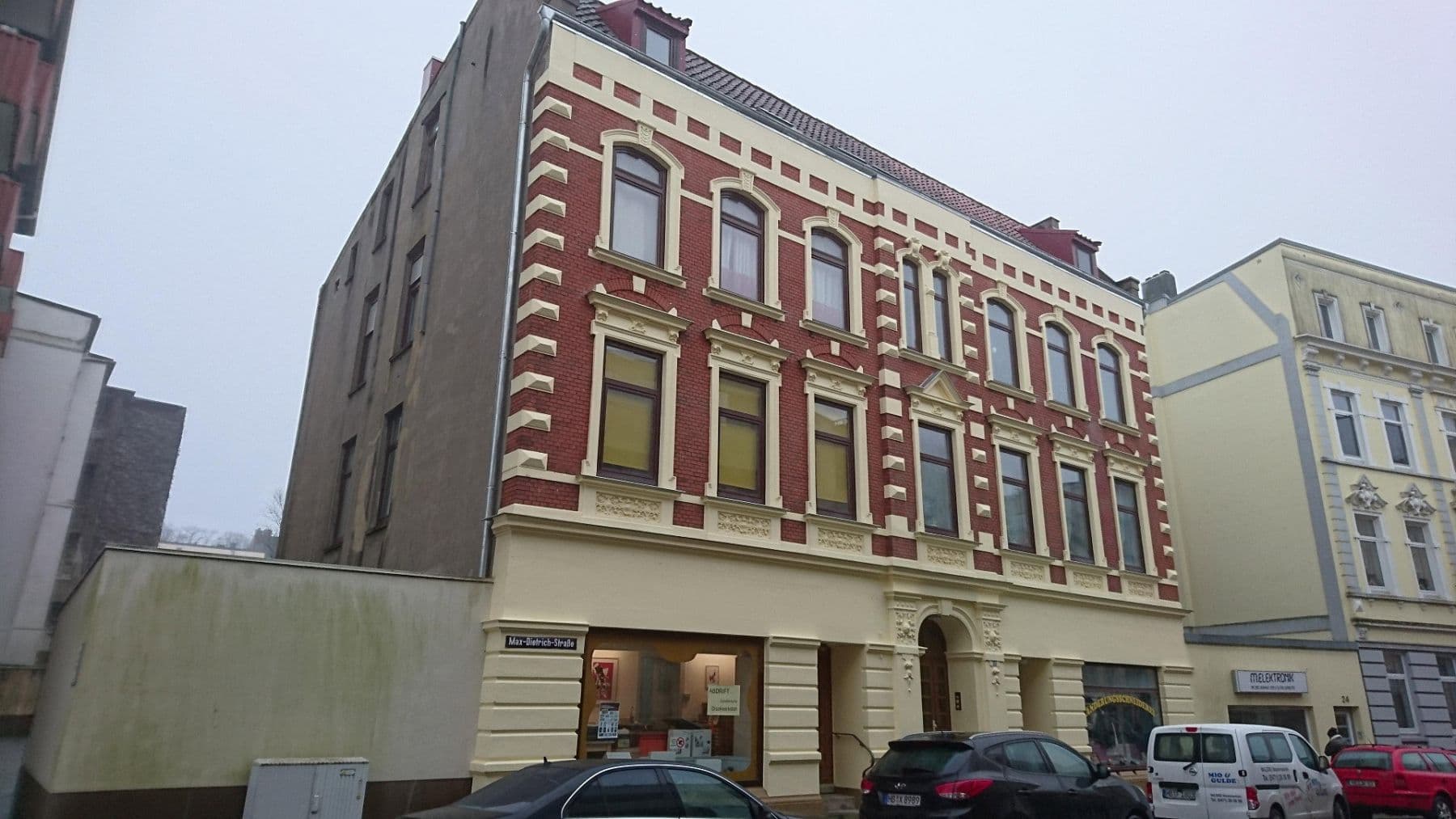 Prenájom bytu 3-izbový 82 m², Bremerhaven, Brémy Prenájom bytu 3-izbový 82 m², Bremerhaven, Brémy