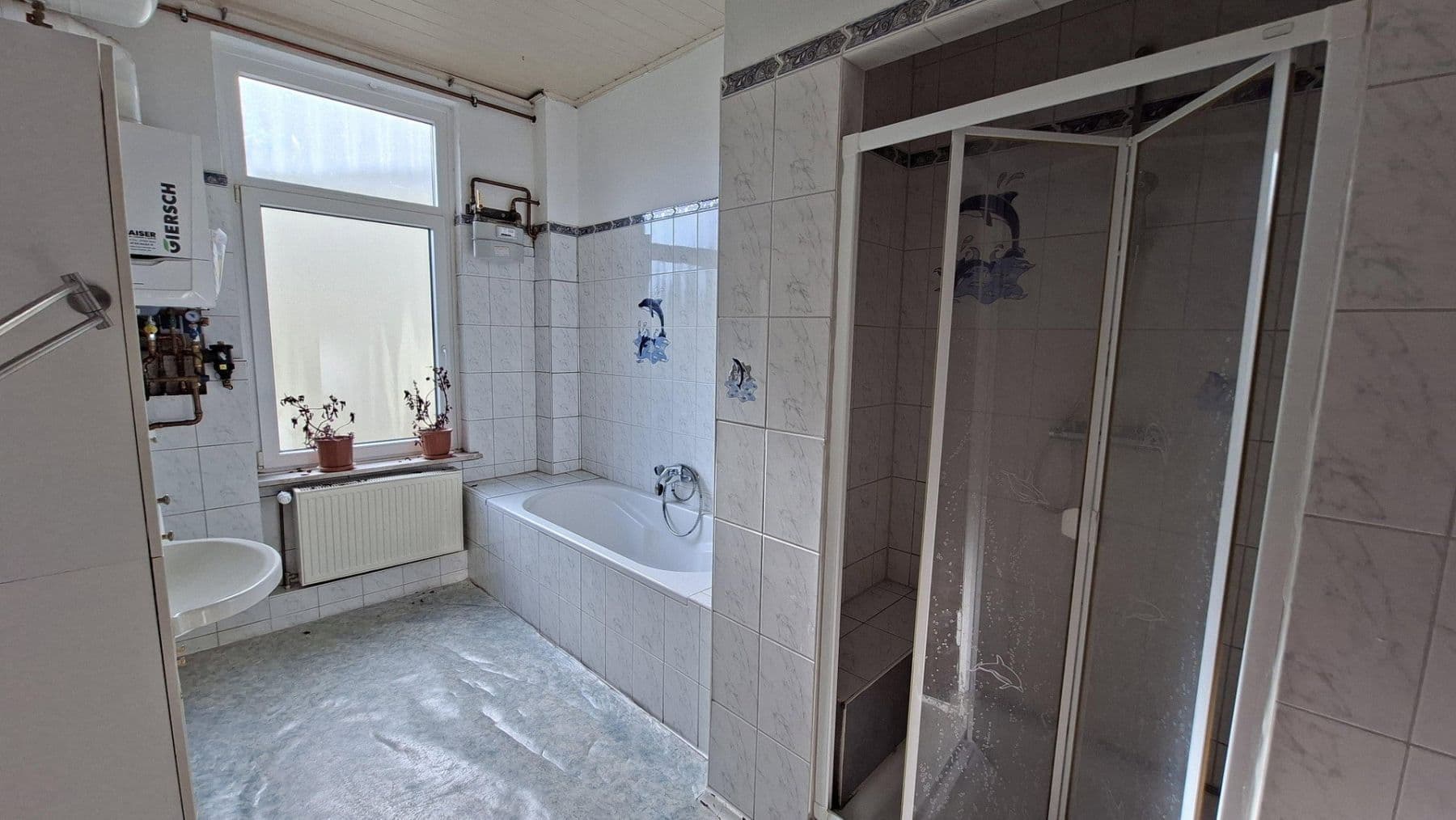 Prenájom bytu 3-izbový 82 m², Bremerhaven, Brémy Prenájom bytu 3-izbový 82 m², Bremerhaven, Brémy