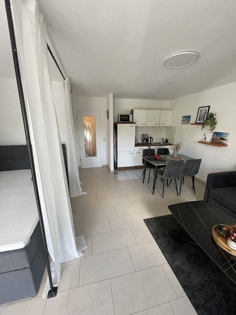 Prenájom bytu 1-izbový 33 m², Hattinger Str. 572, Bochum, Severné Porýnie - Westfálsko Prenájom bytu 1-izbový 33 m², Hattinger Str. 572, Bochum, Severné Porýnie - Westfálsko