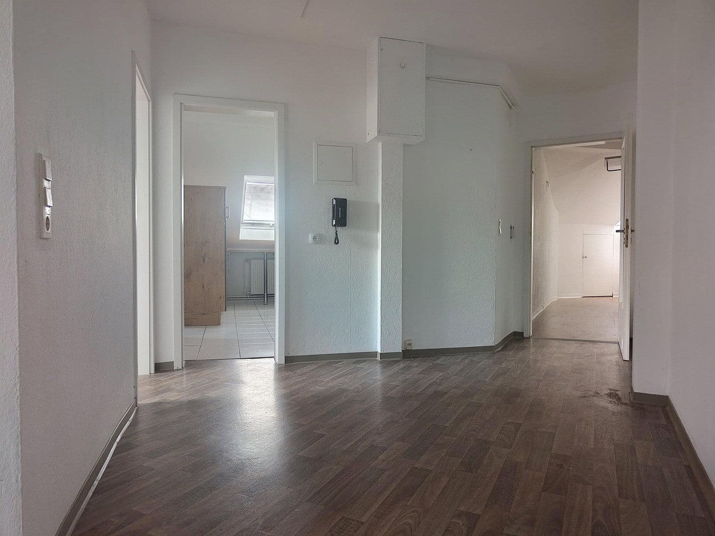 Prenájom bytu 3-izbový 83 m², Aschaffenburg, Bavorsko Prenájom bytu 3-izbový 83 m², Aschaffenburg, Bavorsko