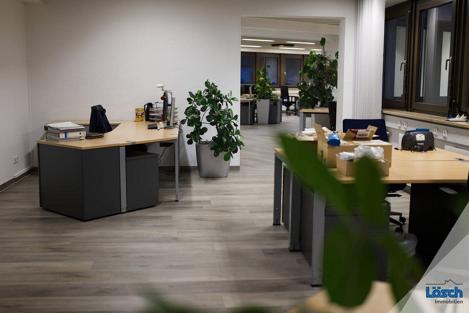Prenájom kancelárie 157 m², Laufamholzstr. 118, Nürnberg, Bavorsko Prenájom kancelárie 157 m², Laufamholzstr. 118, Nürnberg, Bavorsko