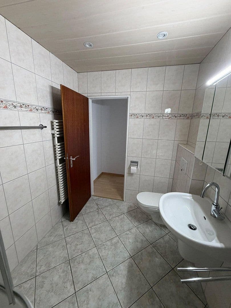 Prenájom bytu 2-izbový 60 m², Erkrath, Severné Porýnie - Westfálsko Prenájom bytu 2-izbový 60 m², Erkrath, Severné Porýnie - Westfálsko