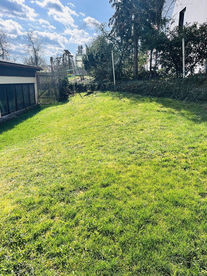 Prenájom domu 140 m², pozemok 450 m², Haigerloch, Bádensko-Wurttembersko Prenájom domu 140 m², pozemok 450 m², Haigerloch, Bádensko-Wurttembersko