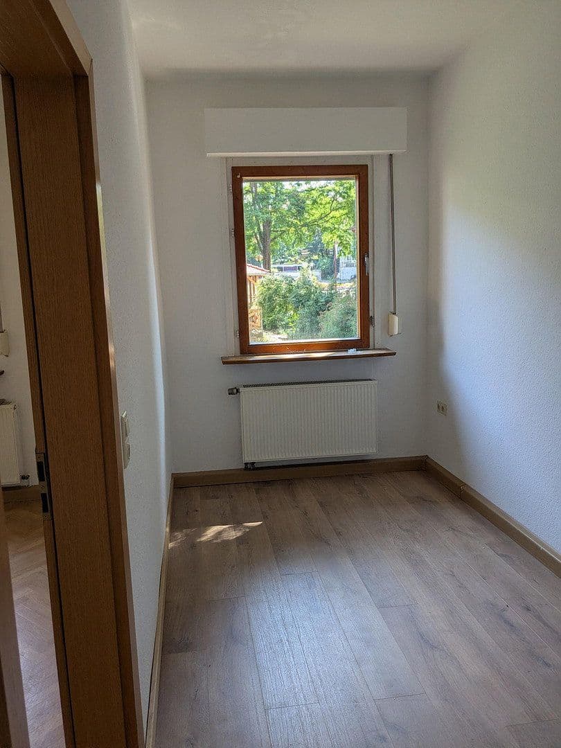 Prenájom domu 80 m², pozemok 300 m², Mühlhausen/Thüringen, Durínsko Prenájom domu 80 m², pozemok 300 m², Mühlhausen/Thüringen, Durínsko