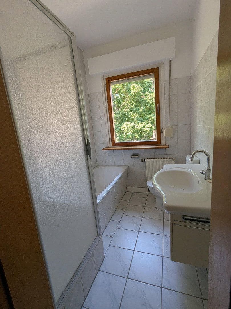 Prenájom domu 80 m², pozemok 300 m², Mühlhausen/Thüringen, Durínsko Prenájom domu 80 m², pozemok 300 m², Mühlhausen/Thüringen, Durínsko