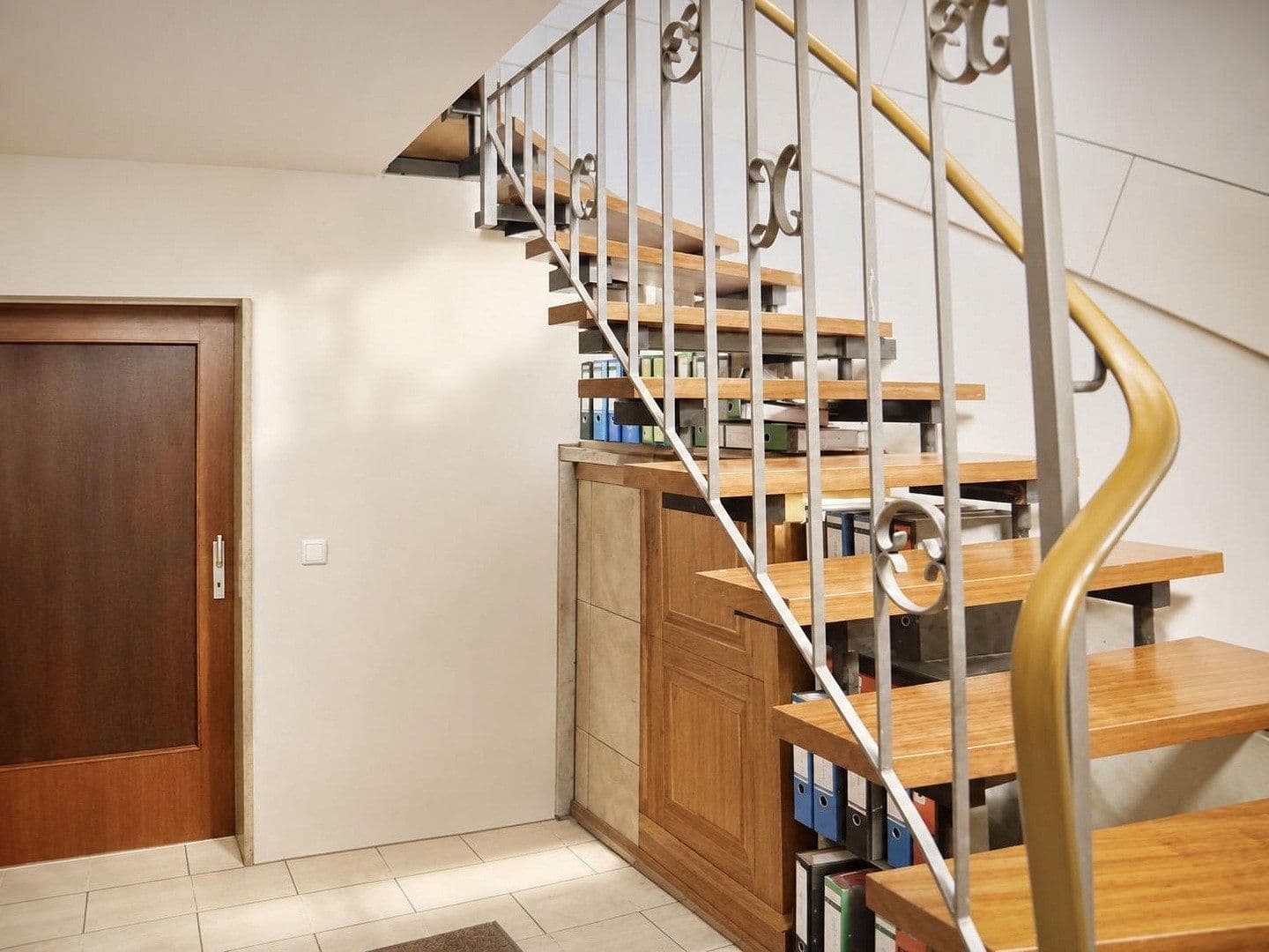 Predaj domu 333 m², pozemok 1.100 m², Burghaun, Hesensko Predaj domu 333 m², pozemok 1.100 m², Burghaun, Hesensko