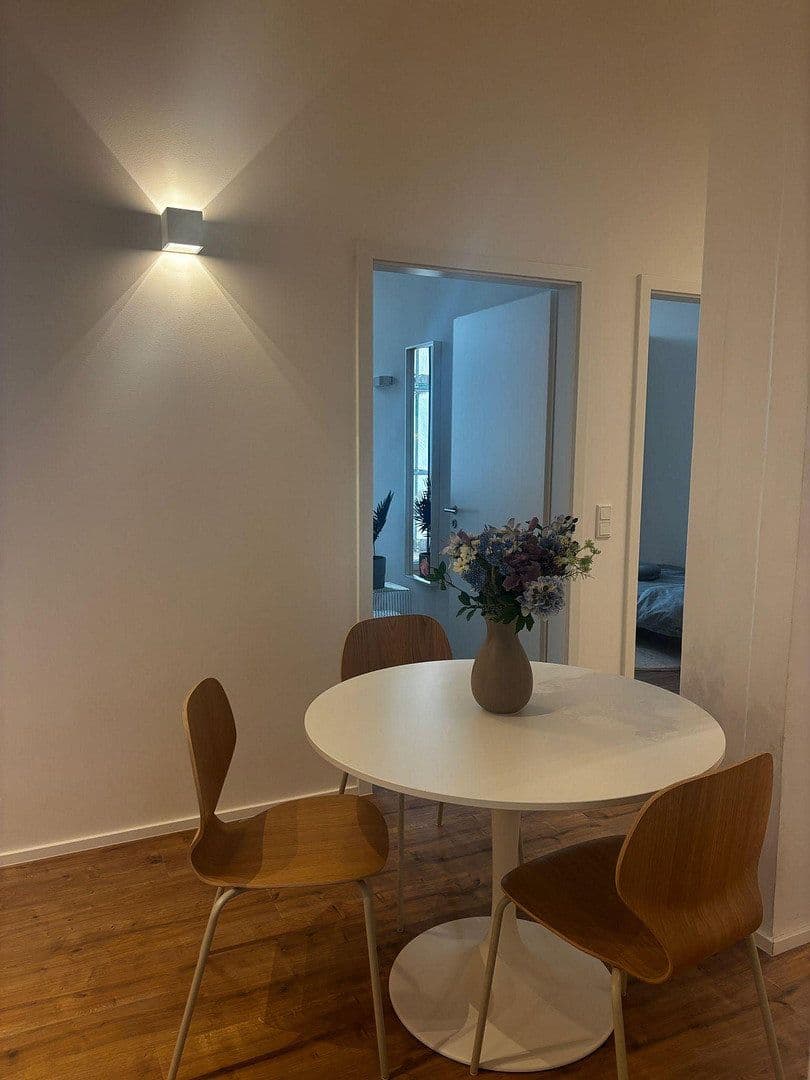 Prenájom bytu 4-izbový 71 m², Fürther Str. 42A, Nürnberg Gostenhof, Bavorsko Prenájom bytu 4-izbový 71 m², Fürther Str. 42A, Nürnberg Gostenhof, Bavorsko
