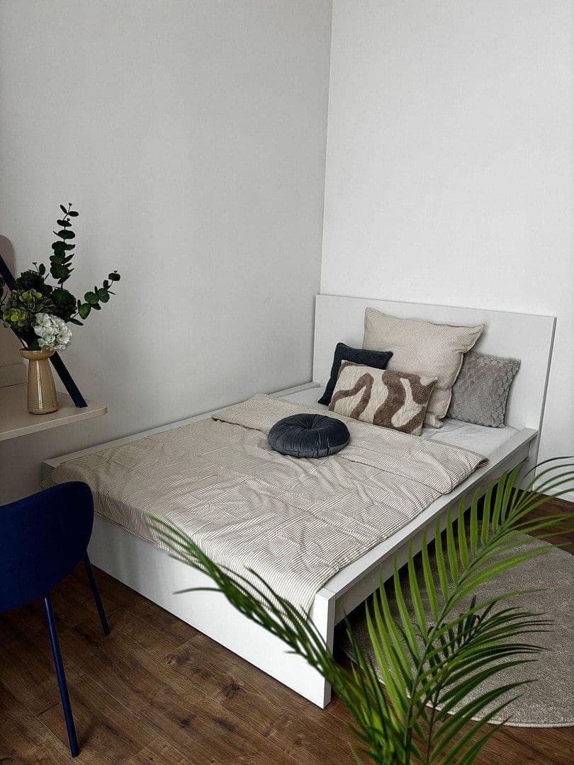 Prenájom bytu 4-izbový 71 m², Fürther Str. 42A, Nürnberg Gostenhof, Bavorsko Prenájom bytu 4-izbový 71 m², Fürther Str. 42A, Nürnberg Gostenhof, Bavorsko
