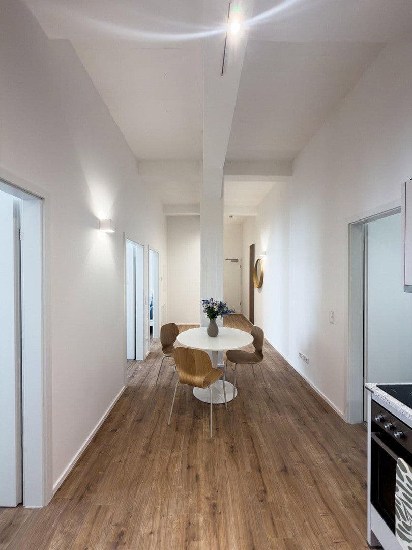 Prenájom bytu 4-izbový 71 m², Fürther Str. 42A, Nürnberg Gostenhof, Bavorsko Prenájom bytu 4-izbový 71 m², Fürther Str. 42A, Nürnberg Gostenhof, Bavorsko