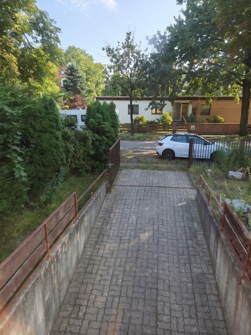 Prenájom bytu 3-izbový 95 m², Berlin Reinickendorf, Berlín Prenájom bytu 3-izbový 95 m², Berlin Reinickendorf, Berlín