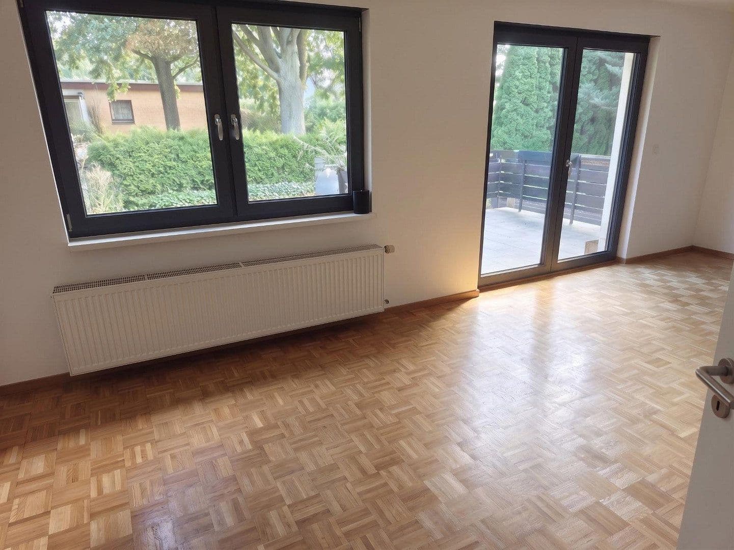 Prenájom bytu 3-izbový 95 m², Berlin Reinickendorf, Berlín Prenájom bytu 3-izbový 95 m², Berlin Reinickendorf, Berlín