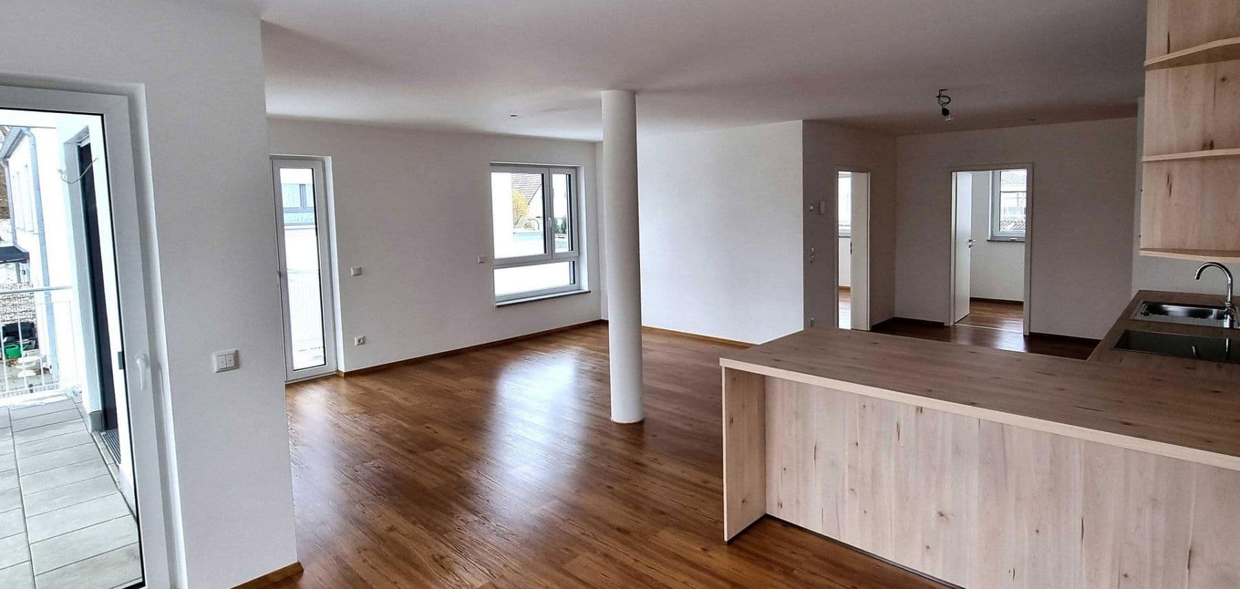Prenájom bytu 3-izbový 93 m², Offingen, Bavorsko Prenájom bytu 3-izbový 93 m², Offingen, Bavorsko