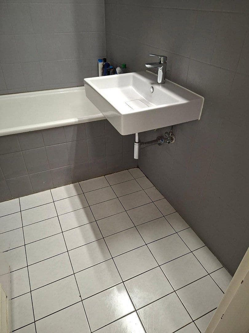 Prenájom bytu 4-izbový 90 m², Gerhart - Hauptmann Straße 15, Erlangen, Bavorsko Prenájom bytu 4-izbový 90 m², Gerhart - Hauptmann Straße 15, Erlangen, Bavorsko