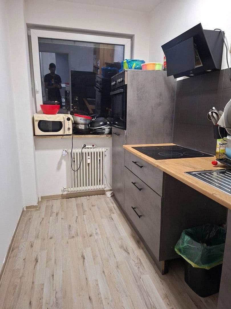 Prenájom bytu 4-izbový 90 m², Gerhart - Hauptmann Straße 15, Erlangen, Bavorsko Prenájom bytu 4-izbový 90 m², Gerhart - Hauptmann Straße 15, Erlangen, Bavorsko