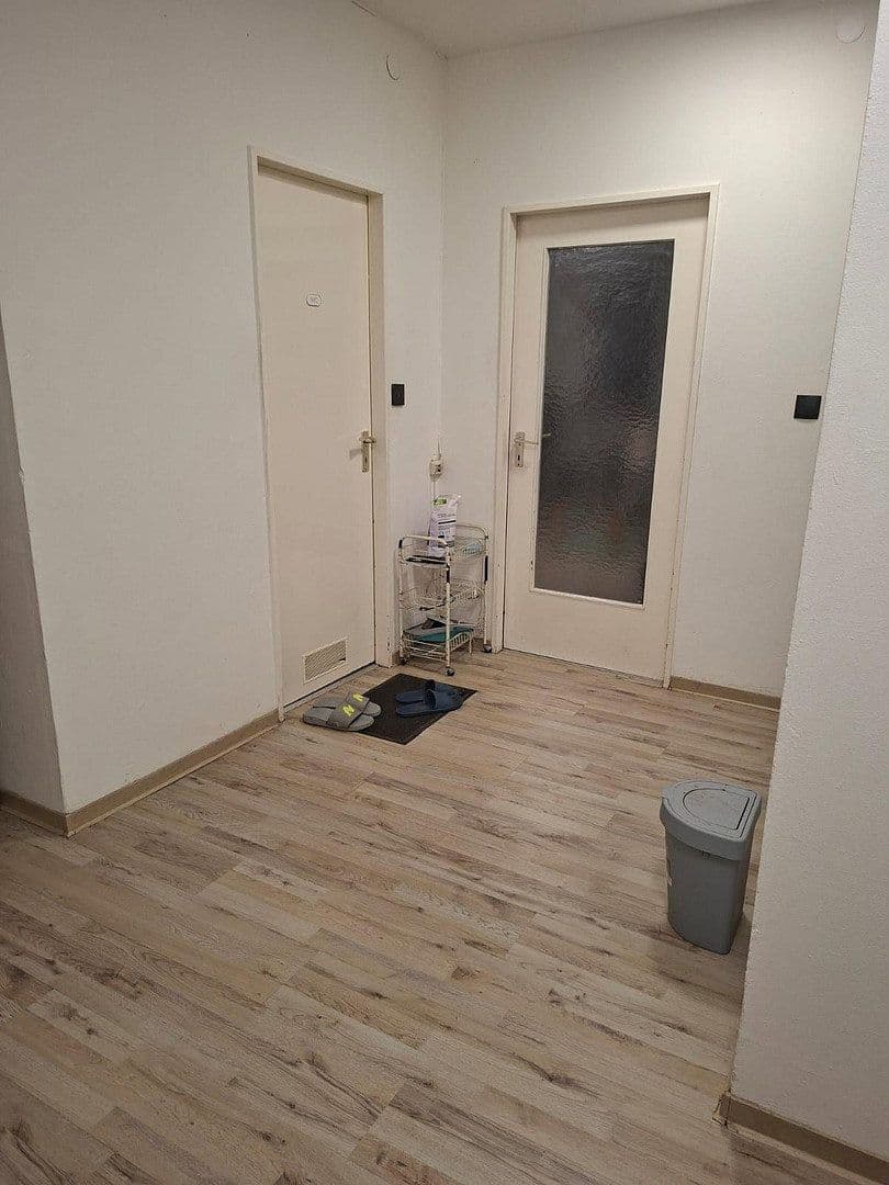 Prenájom bytu 4-izbový 90 m², Gerhart - Hauptmann Straße 15, Erlangen, Bavorsko Prenájom bytu 4-izbový 90 m², Gerhart - Hauptmann Straße 15, Erlangen, Bavorsko