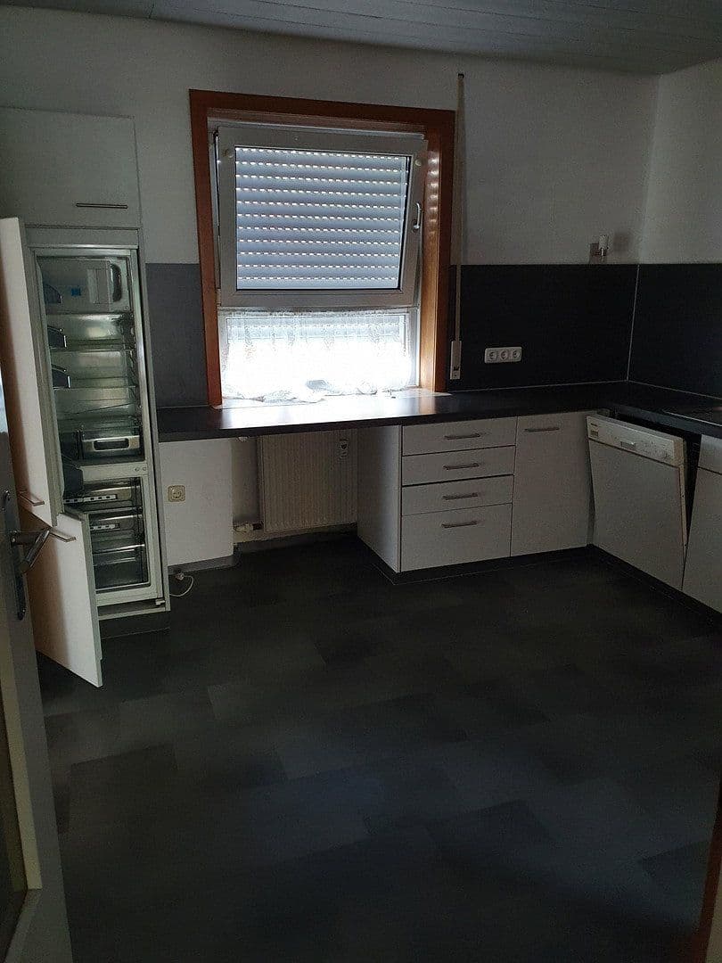 Predaj domu 125 m², pozemok 672 m², Erlangen, Bavorsko Predaj domu 125 m², pozemok 672 m², Erlangen, Bavorsko