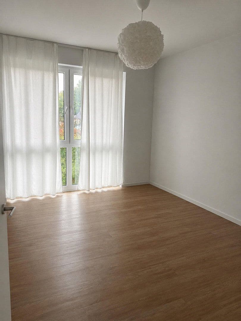 Prenájom domu 130 m², pozemok 320 m², Lippstadt, Severné Porýnie - Westfálsko Prenájom domu 130 m², pozemok 320 m², Lippstadt, Severné Porýnie - Westfálsko