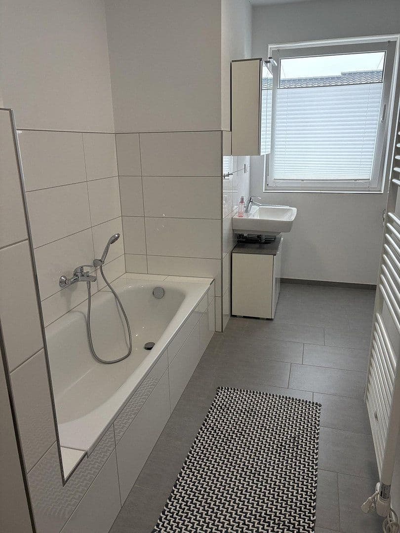 Prenájom domu 130 m², pozemok 320 m², Lippstadt, Severné Porýnie - Westfálsko Prenájom domu 130 m², pozemok 320 m², Lippstadt, Severné Porýnie - Westfálsko