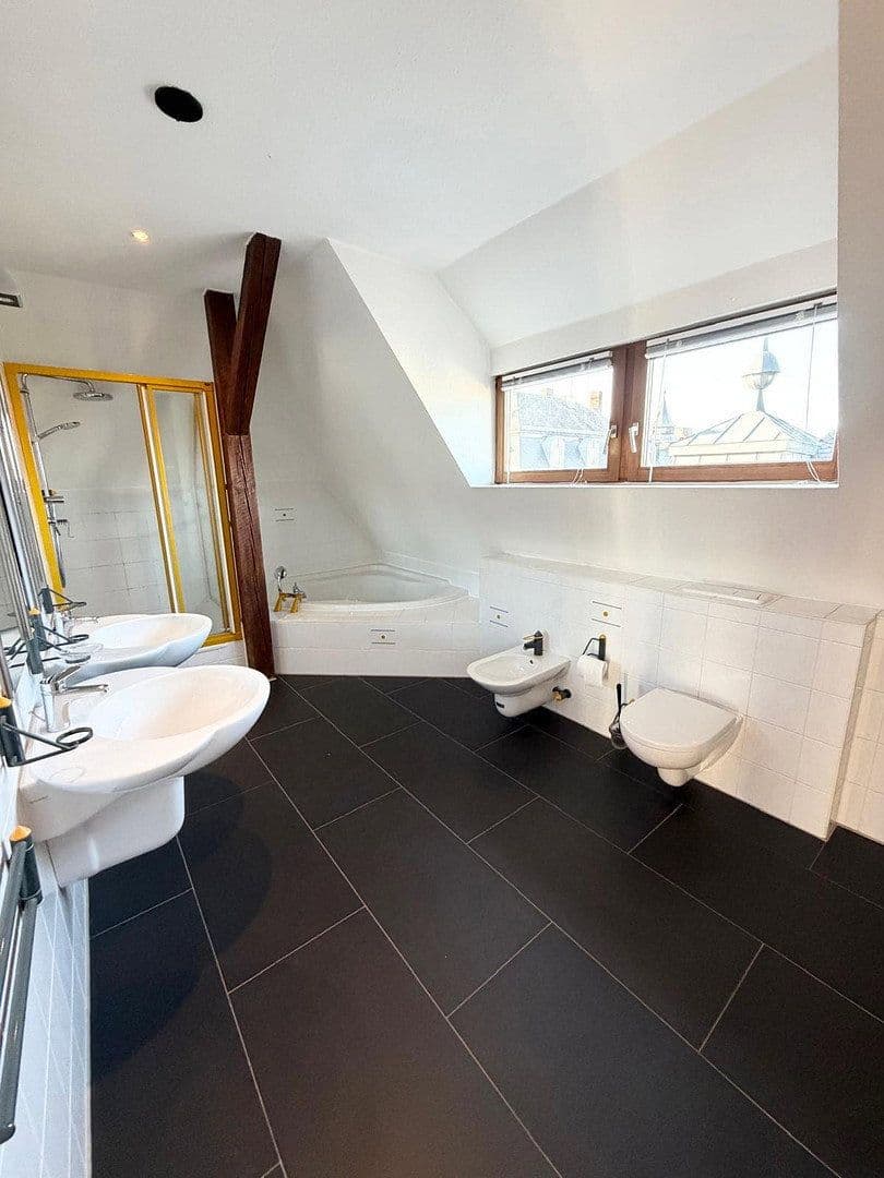 Predaj bytu 2-izbový 108 m², Gärtnerstraße 21, Augsburg, Bavorsko Predaj bytu 2-izbový 108 m², Gärtnerstraße 21, Augsburg, Bavorsko