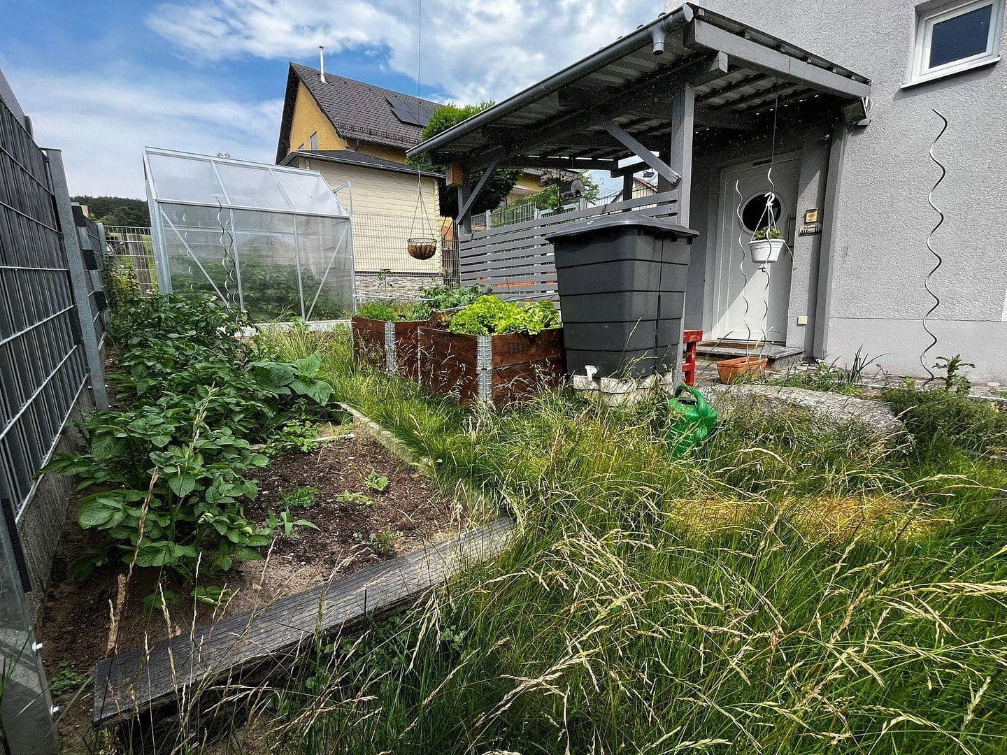 Predaj domu 264 m², pozemok 881 m², Meldauer Straße 5, Wackersdorf, Bavorsko Predaj domu 264 m², pozemok 881 m², Meldauer Straße 5, Wackersdorf, Bavorsko