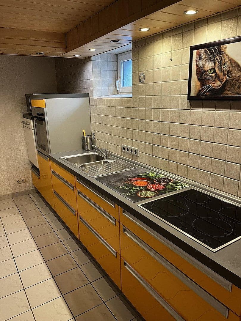 Predaj domu 264 m², pozemok 881 m², Meldauer Straße 5, Wackersdorf, Bavorsko Predaj domu 264 m², pozemok 881 m², Meldauer Straße 5, Wackersdorf, Bavorsko