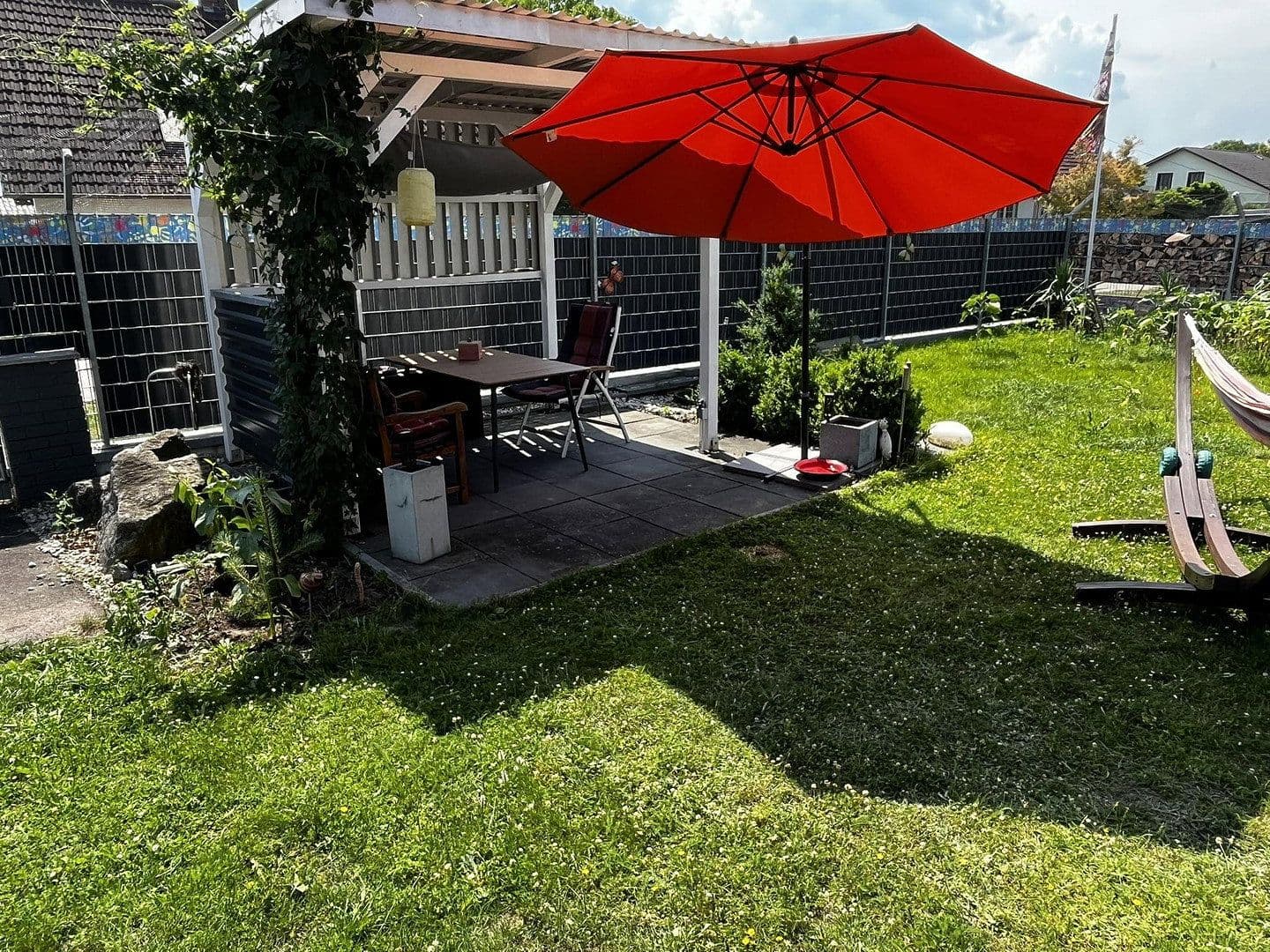 Predaj domu 264 m², pozemok 881 m², Meldauer Straße 5, Wackersdorf, Bavorsko Predaj domu 264 m², pozemok 881 m², Meldauer Straße 5, Wackersdorf, Bavorsko