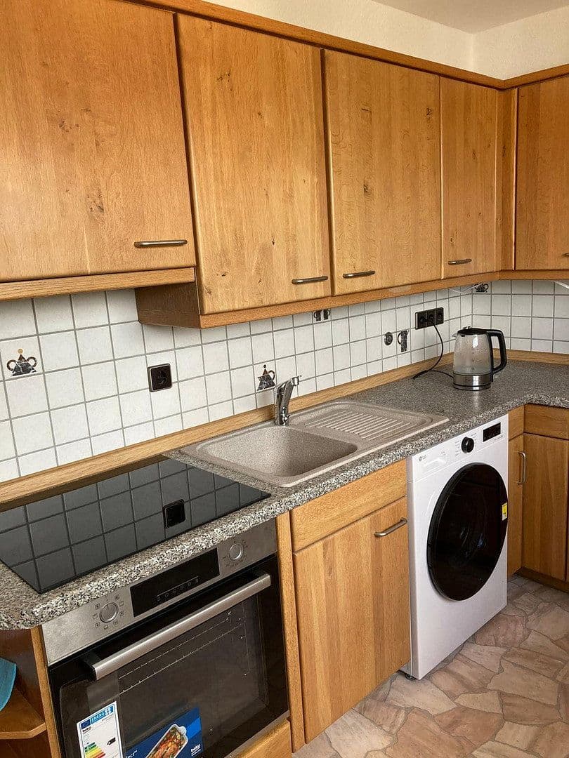Prenájom bytu 71 m², Stuttgarterstr.17, Heilbronn, Bádensko-Wurttembersko Prenájom bytu 71 m², Stuttgarterstr.17, Heilbronn, Bádensko-Wurttembersko