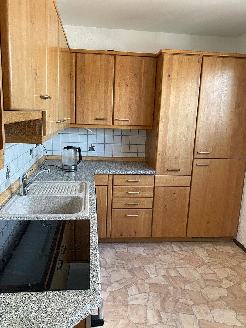 Prenájom bytu 71 m², Stuttgarterstr.17, Heilbronn, Bádensko-Wurttembersko Prenájom bytu 71 m², Stuttgarterstr.17, Heilbronn, Bádensko-Wurttembersko