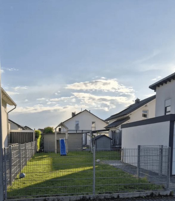 Predaj domu 155 m², pozemok 441 m², Hügelsheim, Bádensko-Wurttembersko Predaj domu 155 m², pozemok 441 m², Hügelsheim, Bádensko-Wurttembersko