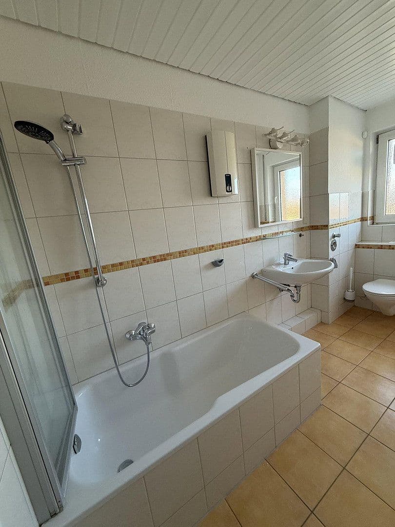 Prenájom bytu 3-izbový 71 m², Bovenden, Dolné Sasko Prenájom bytu 3-izbový 71 m², Bovenden, Dolné Sasko