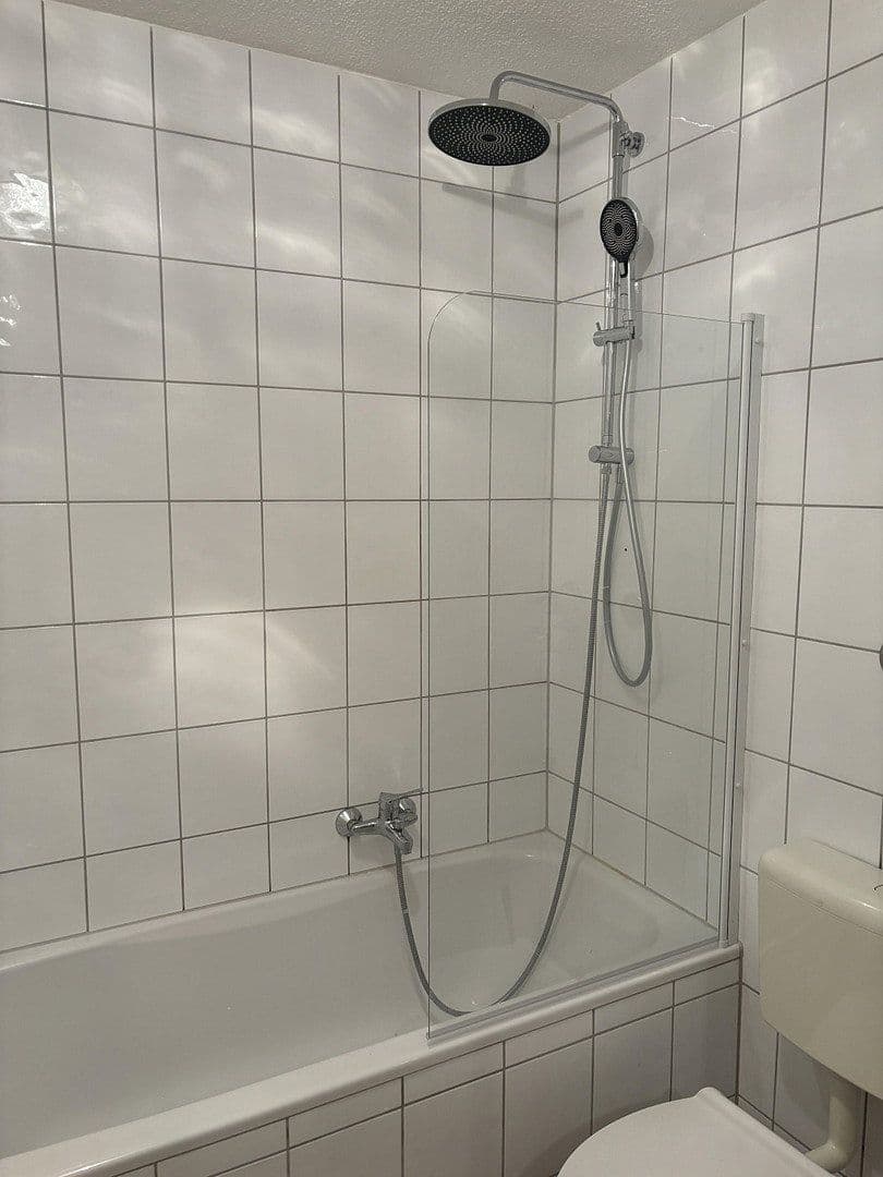 Prenájom bytu 2-izbový 69 m², Otto-Hahn-Straße 1, Bergisch Gladbach, Severné Porýnie - Westfálsko Prenájom bytu 2-izbový 69 m², Otto-Hahn-Straße 1, Bergisch Gladbach, Severné Porýnie - Westfálsko