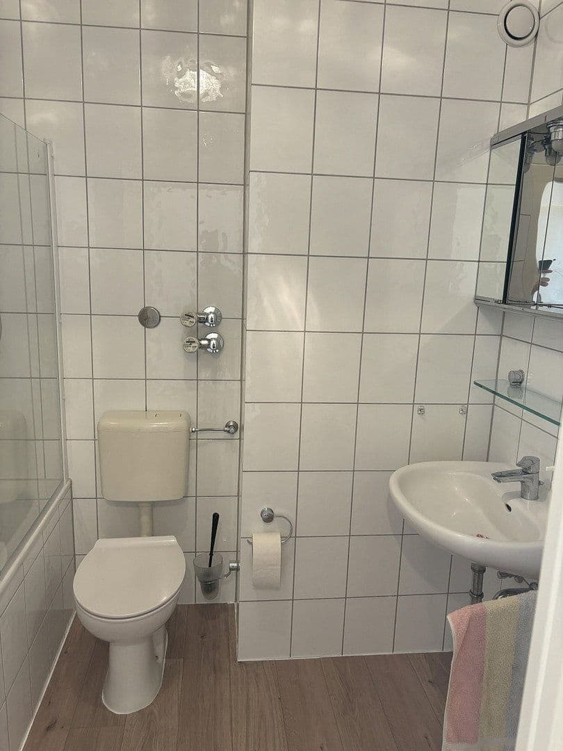 Prenájom bytu 2-izbový 69 m², Otto-Hahn-Straße 1, Bergisch Gladbach, Severné Porýnie - Westfálsko Prenájom bytu 2-izbový 69 m², Otto-Hahn-Straße 1, Bergisch Gladbach, Severné Porýnie - Westfálsko