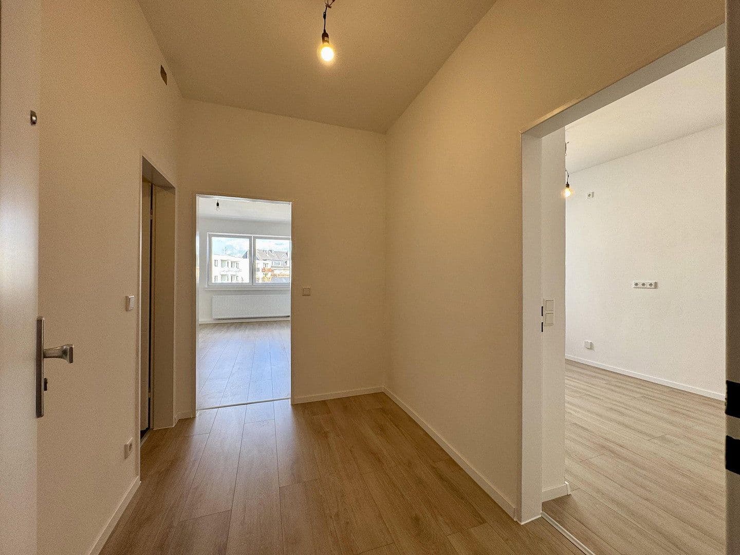 Prenájom bytu 2-izbový 79 m², Ruhrstraße 17, Witten, Severné Porýnie - Westfálsko Prenájom bytu 2-izbový 79 m², Ruhrstraße 17, Witten, Severné Porýnie - Westfálsko