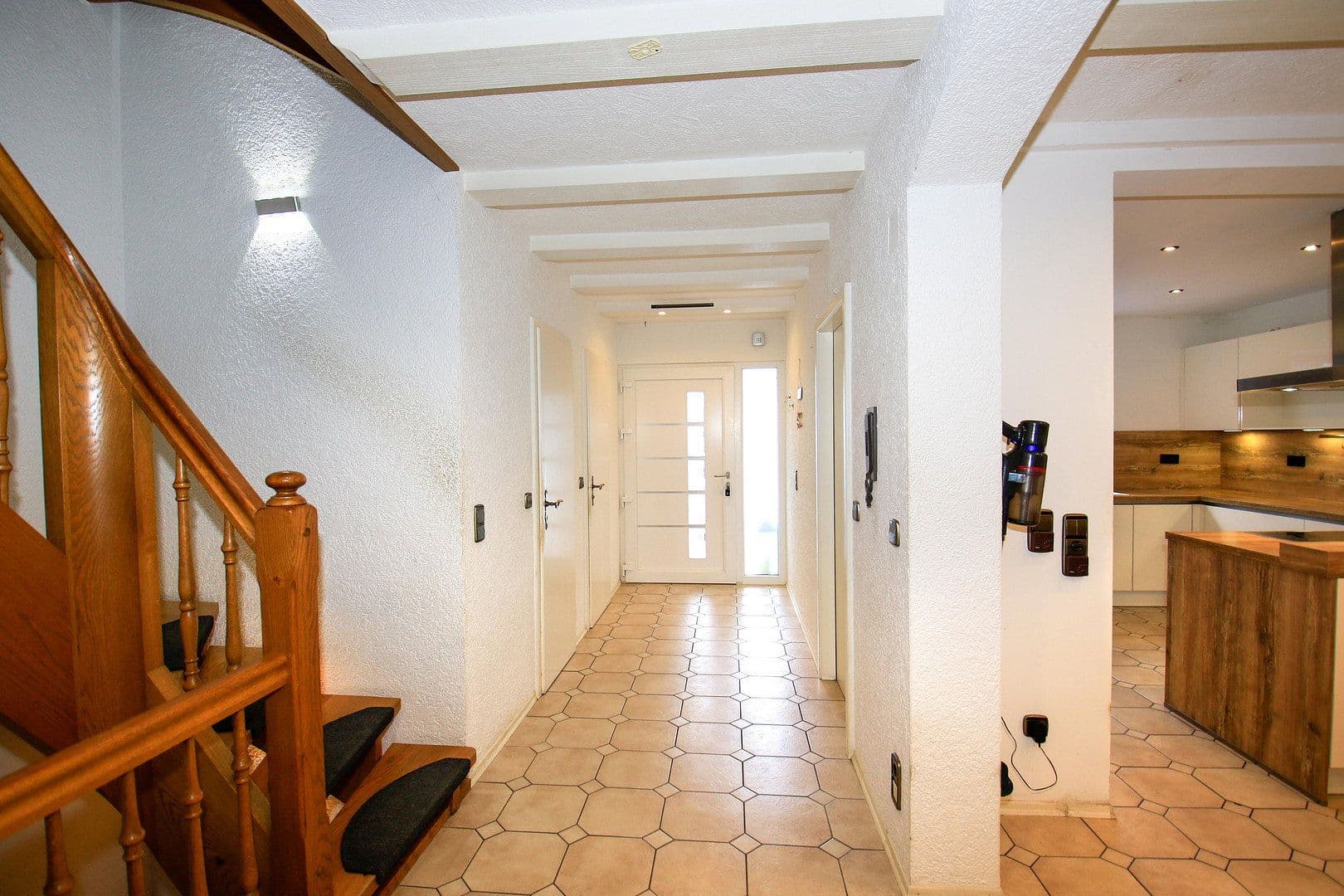 Predaj domu 227 m², pozemok 341 m², Ludwigshafen Maudach, Porýnie-Falcko Predaj domu 227 m², pozemok 341 m², Ludwigshafen Maudach, Porýnie-Falcko