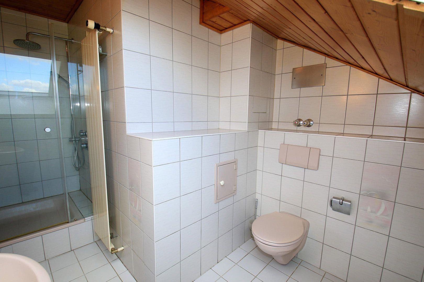 Predaj domu 227 m², pozemok 341 m², Ludwigshafen Maudach, Porýnie-Falcko Predaj domu 227 m², pozemok 341 m², Ludwigshafen Maudach, Porýnie-Falcko