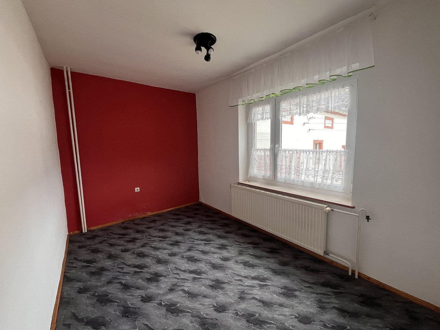 Predaj domu 145 m², pozemok 744 m², Penig, Sasko Predaj domu 145 m², pozemok 744 m², Penig, Sasko