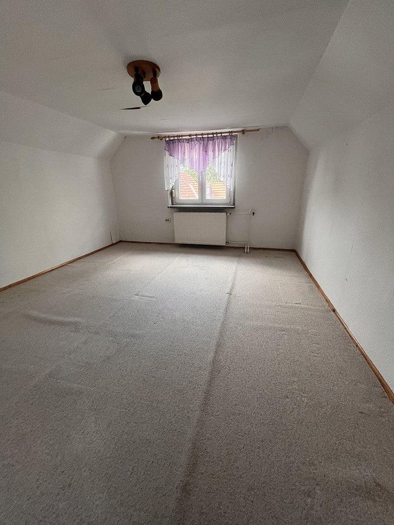 Predaj domu 145 m², pozemok 744 m², Penig, Sasko Predaj domu 145 m², pozemok 744 m², Penig, Sasko