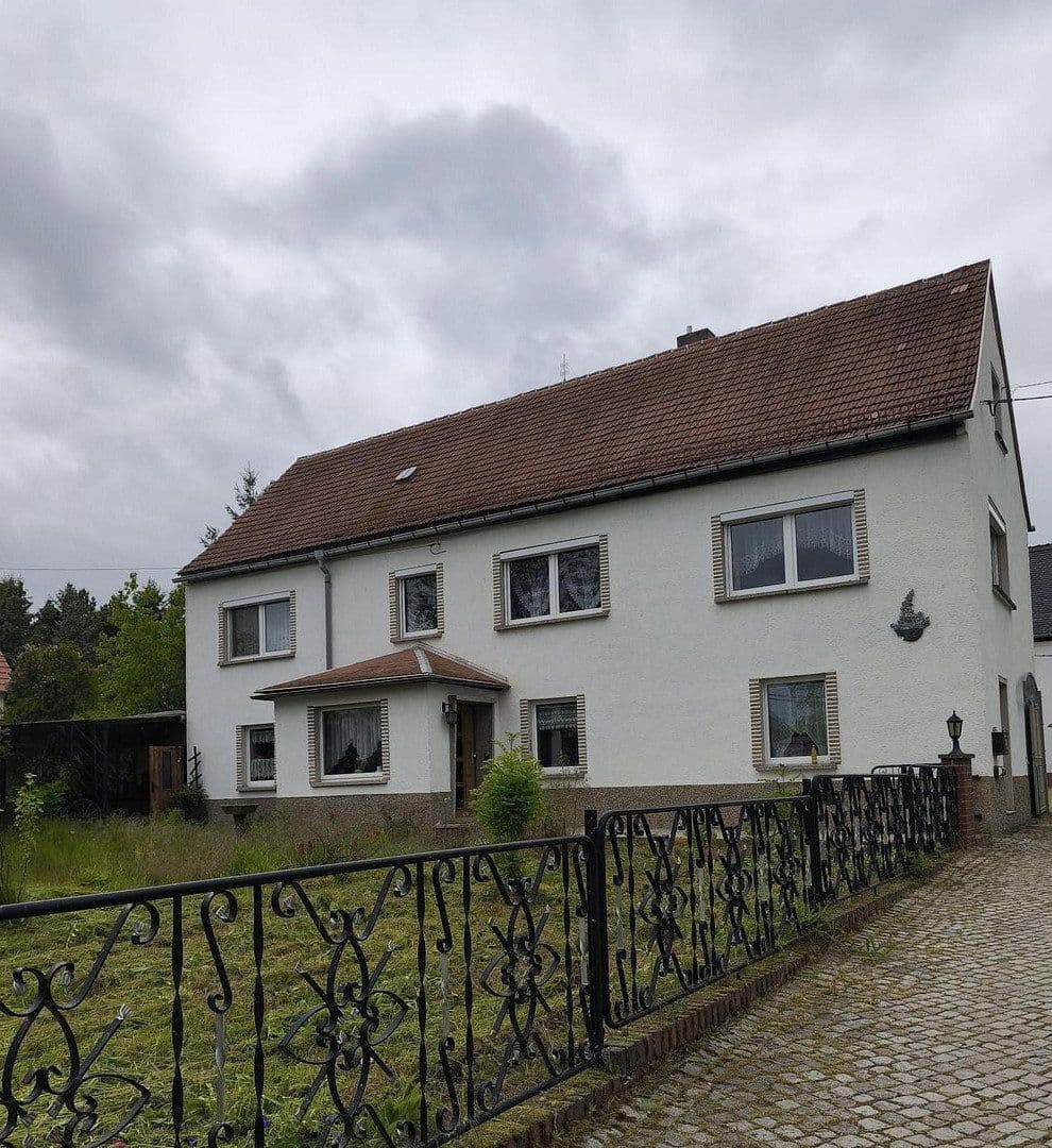 Predaj domu 145 m², pozemok 744 m², Penig, Sasko Predaj domu 145 m², pozemok 744 m², Penig, Sasko