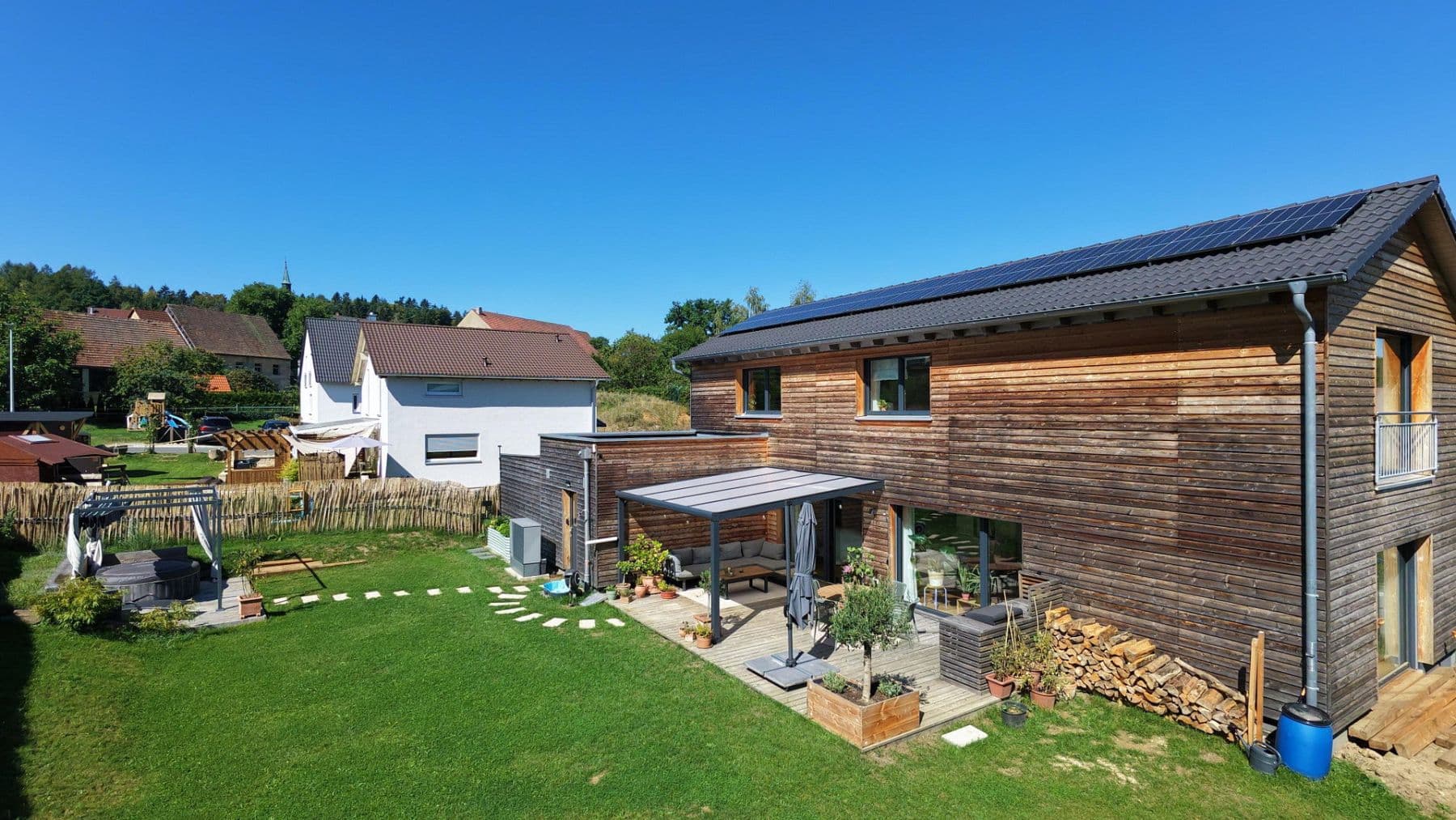 Predaj domu 135 m², pozemok 635 m², Obertrubach, Bavorsko Predaj domu 135 m², pozemok 635 m², Obertrubach, Bavorsko