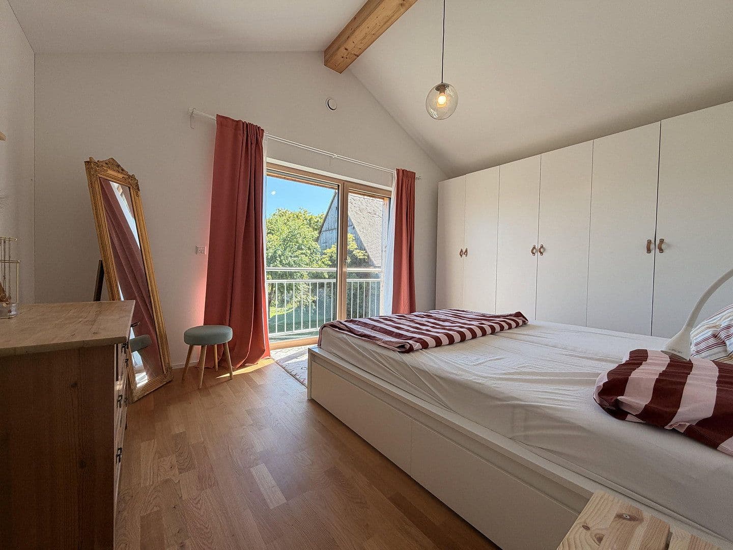 Predaj domu 135 m², pozemok 635 m², Obertrubach, Bavorsko Predaj domu 135 m², pozemok 635 m², Obertrubach, Bavorsko